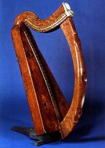 brian-boru-harp