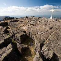 10 wyższych gór Irlandii dobrych na wspinaczkę